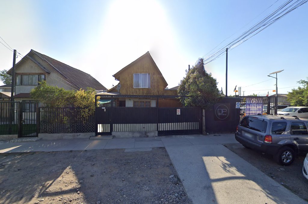 Fachada de Primera Box en Maipú